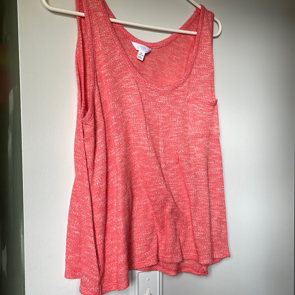 woman’s tank
